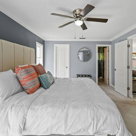 Tropical Beach & Lakefront Home ウェストパームビーチ エクステリア 写真